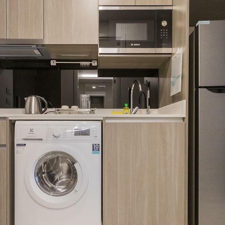 Sukhumvit Asok Modern Suite Бангкок Екстер'єр фото