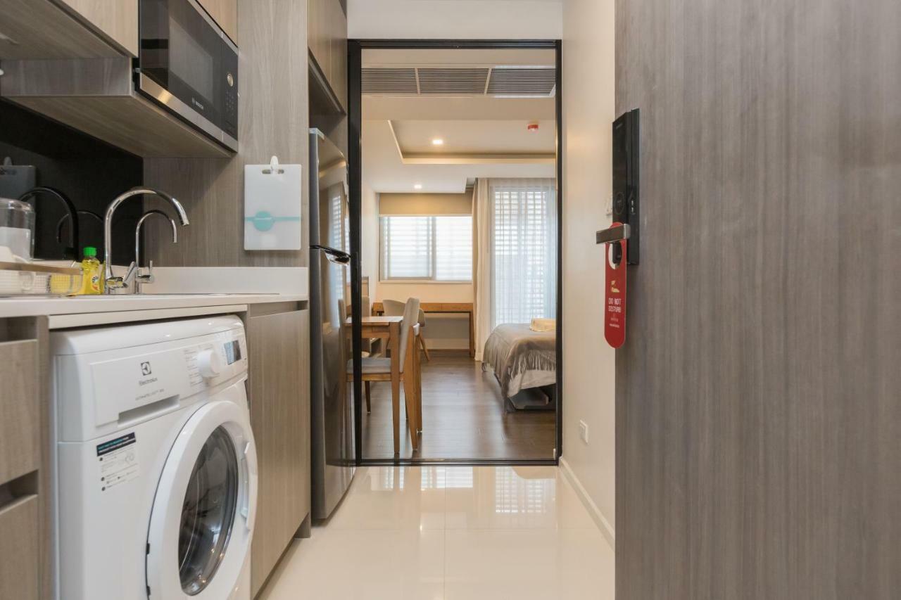 Sukhumvit Asok Modern Suite Бангкок Екстер'єр фото