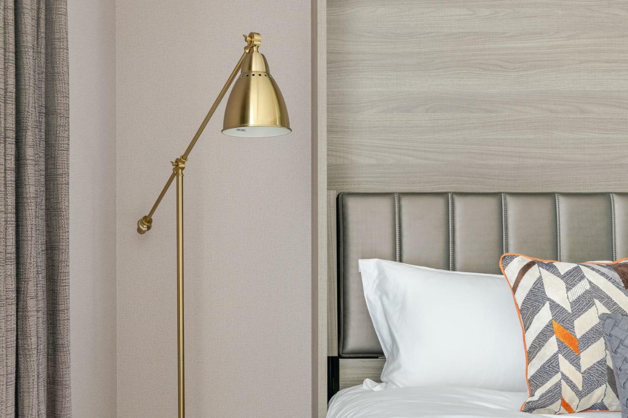 Sukhumvit Asok Modern Suite Бангкок Екстер'єр фото