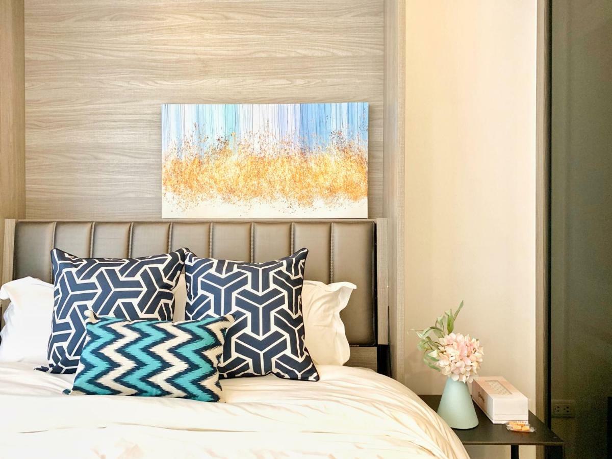 Sukhumvit Asok Modern Suite Бангкок Екстер'єр фото