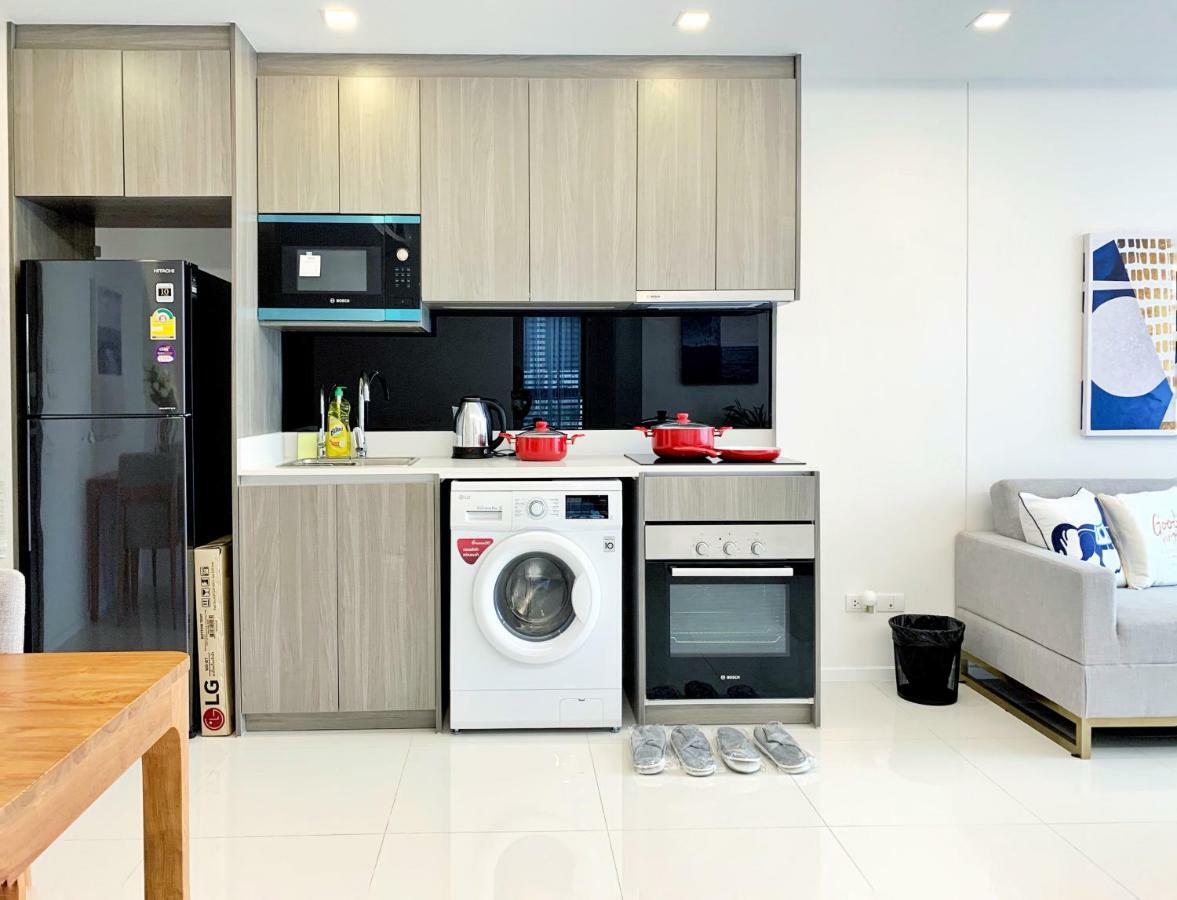 Sukhumvit Asok Modern Suite Бангкок Екстер'єр фото