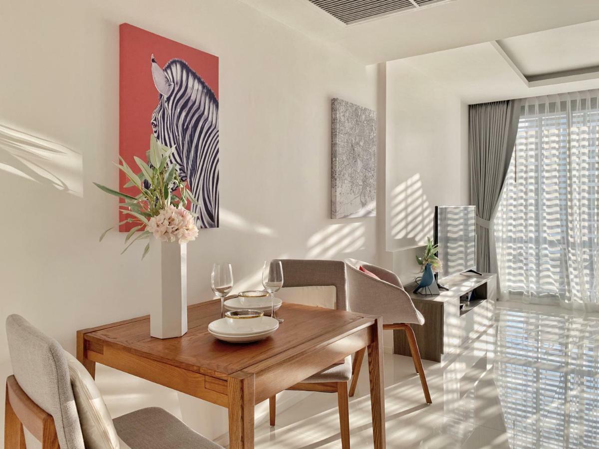 Sukhumvit Asok Modern Suite Бангкок Екстер'єр фото